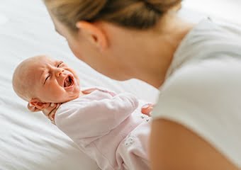 Bebeğiniz uykudan ağlayarak uyanıyorsa kulak enfeksiyonu olabilir