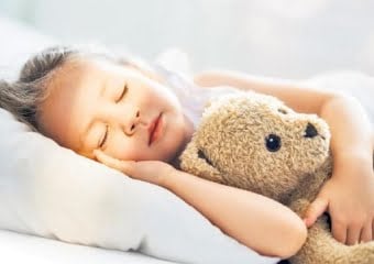 Bebeklerin gece boyu kesintisiz uyuması mümkün