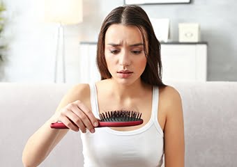 Günde 100 telin üzerinde saç dökülmelerinde önlem şart