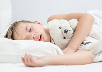 Haftada en az 3 gün horlayan çocuğa dikkat; uyku apnesi görülebilir