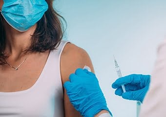 Kalp ameliyatı olmadan önce Covid-19 aşıları tamamlanmalı
