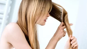 Wie wird die Haarpflegeroutine durchgeführt?