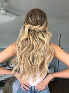 Special hairstyles for the holiday