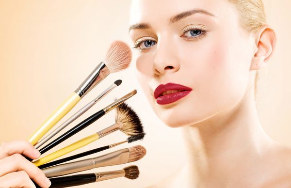 3 makeup tricks that will instantly make you look younger